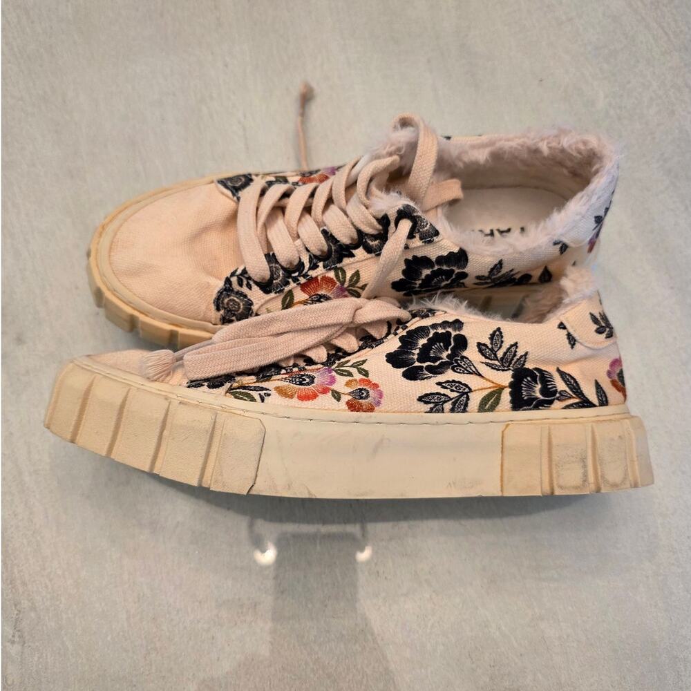 Farm Rio Women's Romantic Garden Platform Sneakers Faux Fur Lining SZ 7.5